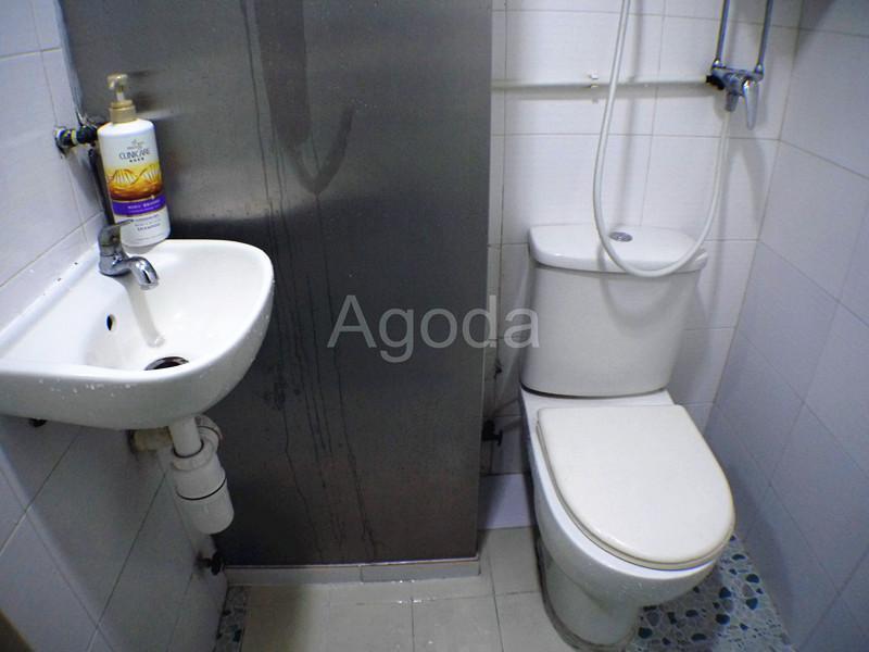 Loi Loi Guest House Хонконг Екстериор снимка