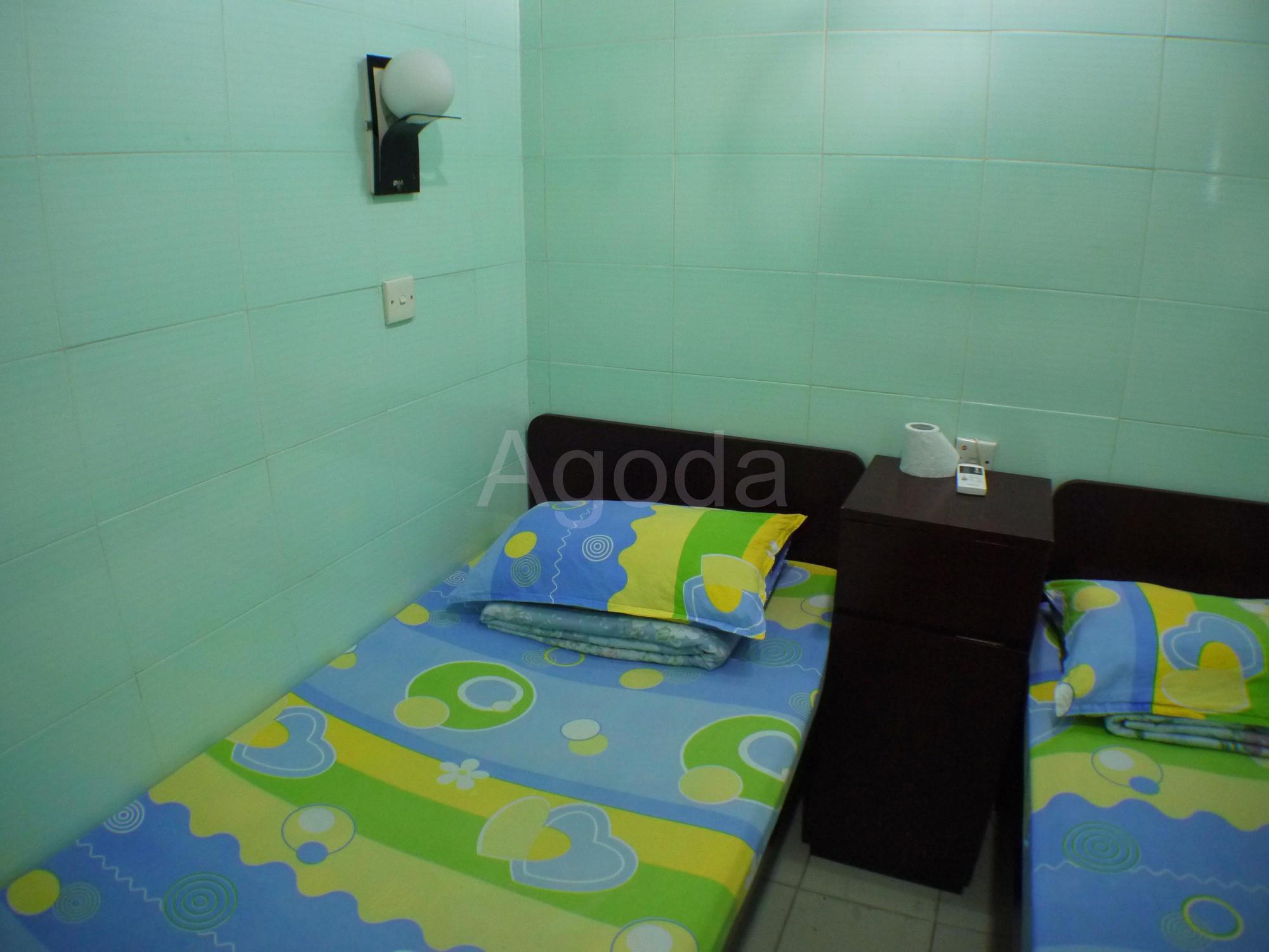 Loi Loi Guest House Хонконг Екстериор снимка