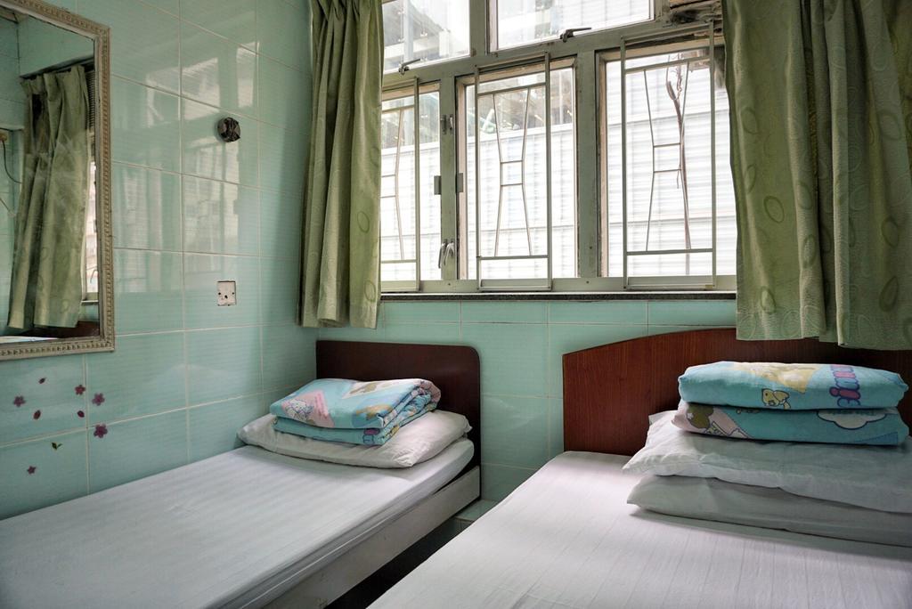 Loi Loi Guest House Хонконг Екстериор снимка